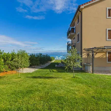 Luxury Matea 2 * Malinska