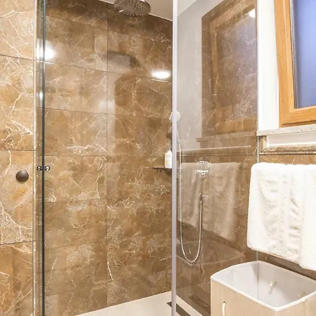 Luxury Matea 2 *