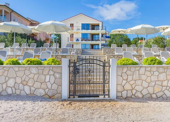 Vila Luxury Matea 2 *